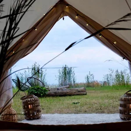 Luxury tent Glamping Mandjala
